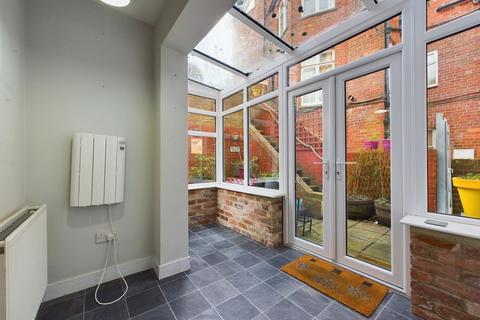 34a Bagdale, Whitby, YO21 1QL