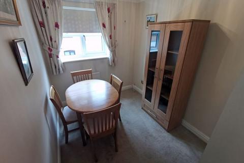 2 bedroom flat for sale, Redlake Road, Stourbridge DY9