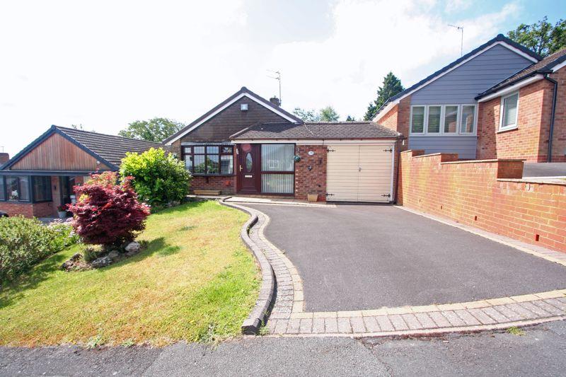 Wolverley Avenue, Stourbridge DY8 2 bed detached bungalow for sale £