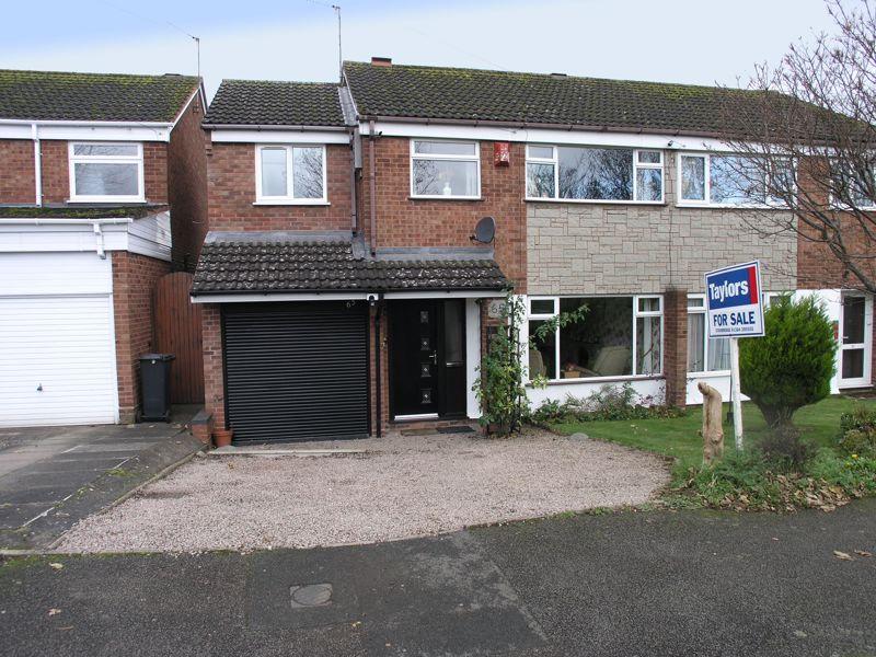 Crystal Avenue, Stourbridge DY8 3 bed semidetached house for sale £
