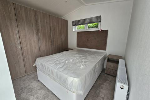 2 bedroom park home for sale, White Harte Caravan Park, Nr Stourbridge DY7