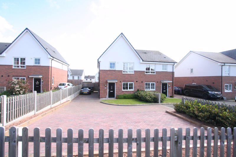 Brettell Lane, Stourbridge DY8 3 bed semidetached house for sale £