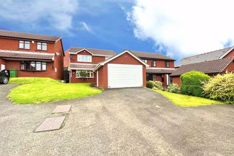 4 bedroom detached house for sale, Church Road, Dudley DY2