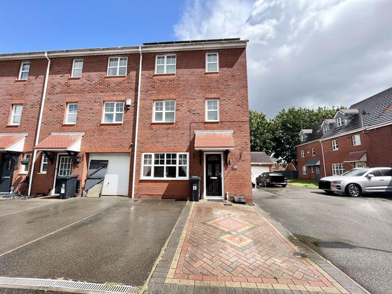Bickon Drive, Brierley Hill DY5 4 bed townhouse for sale £280,000