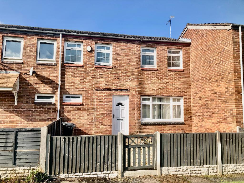 Holts Close, Glen Parva, Leicester... 3 bed townhouse £950 pcm (£219 pw)