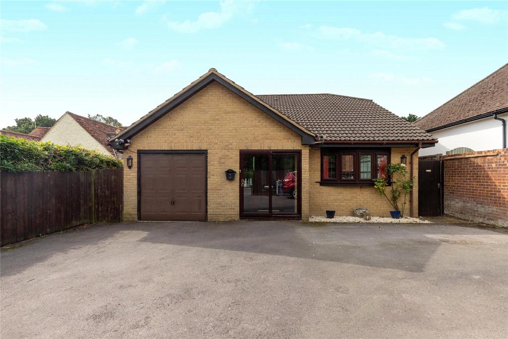 Forest Road, Hayley Green, Warfield, RG42 4 bed bungalow for sale £