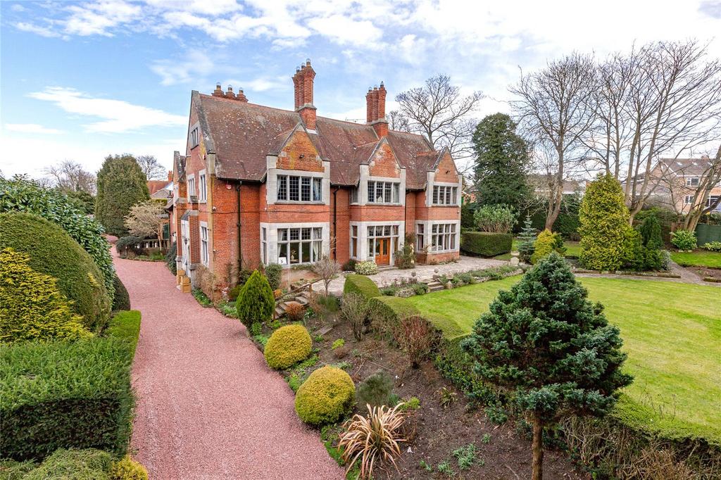 Church Lane, Ormesby 9 bed detached house for sale £925,000