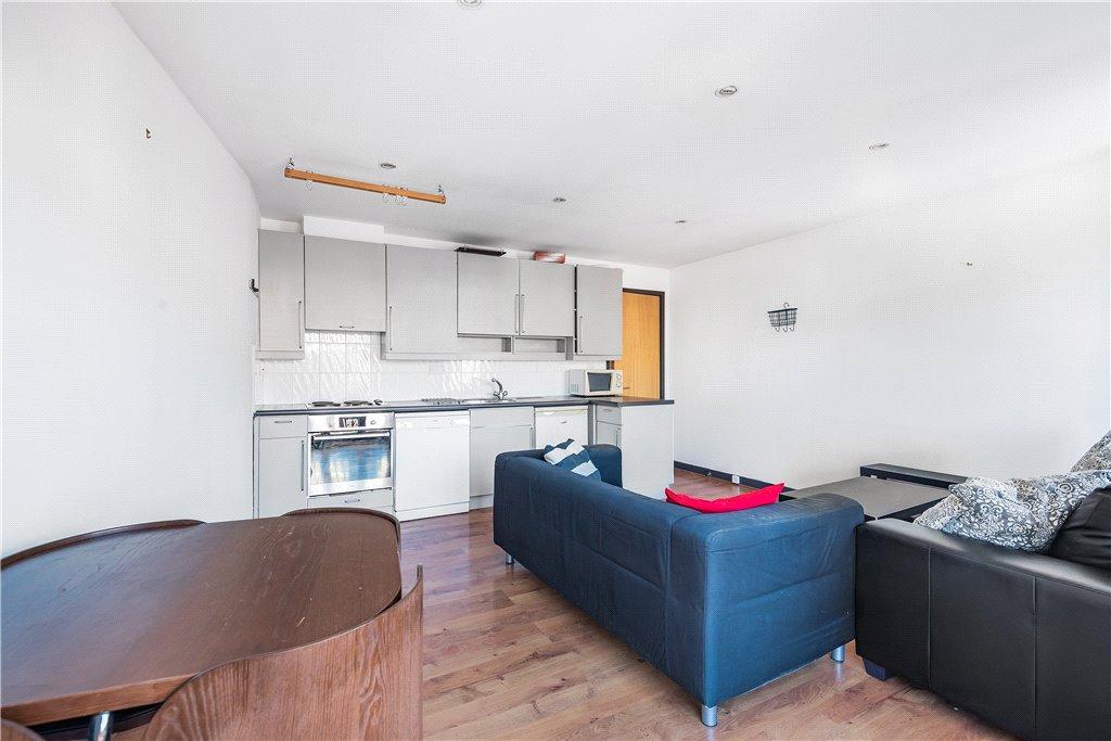 Kitchen/Reception