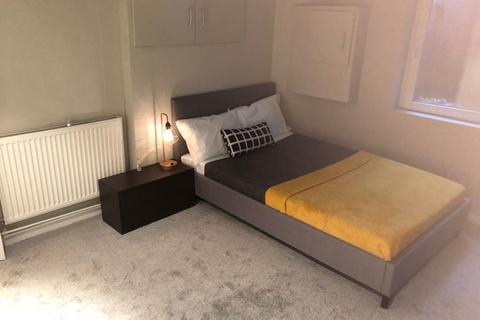 5 bedroom terraced house to rent, Leeds LS4