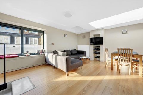 3 bedroom terraced house to rent, Hatton Place, EC1N