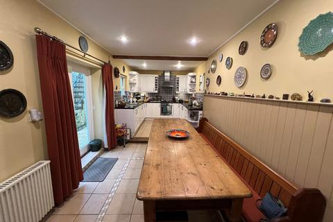 4 bedroom terraced house for sale, Lloyds Terrace, Adpar, Newcastle Emlyn, SA38