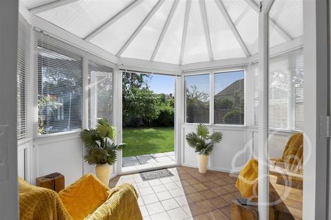 5 Lea Side, West Mersea, Colchester, CO5 8PL