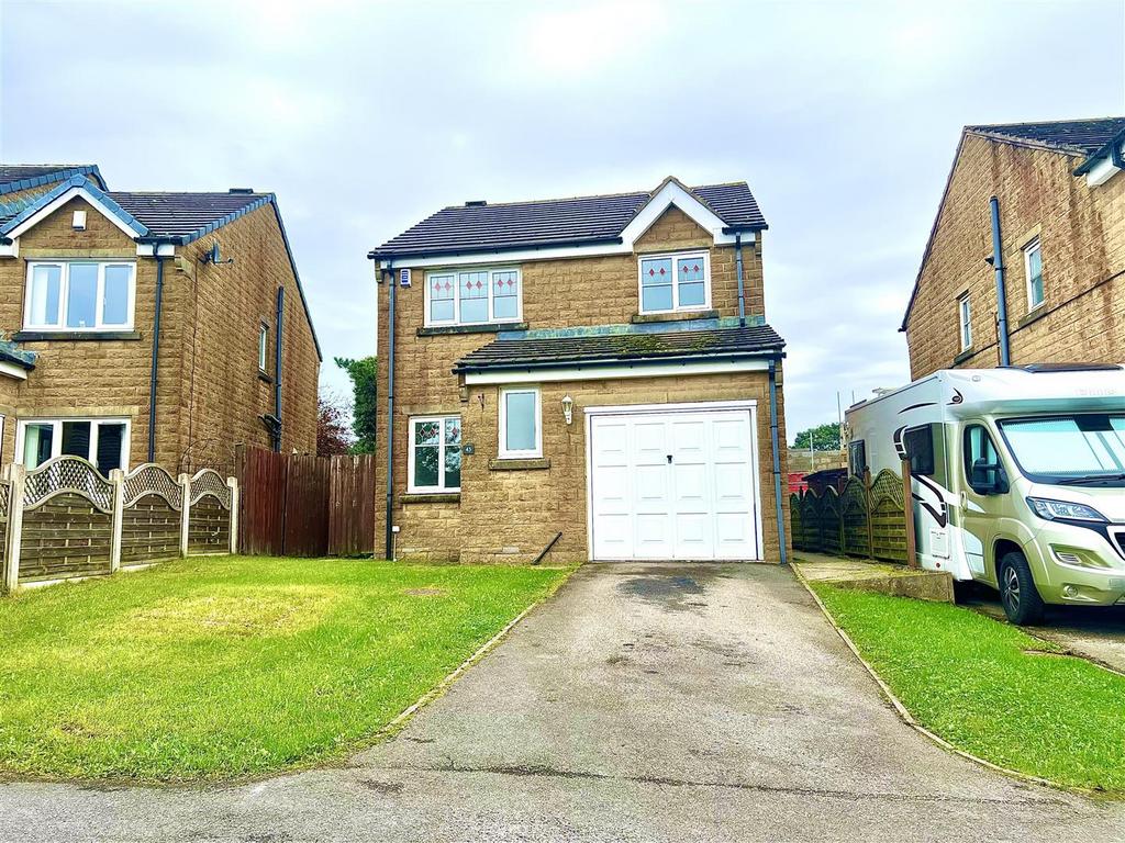 Stonehouse Drive, Bradford BD13 3 bed detached house for sale £275,000