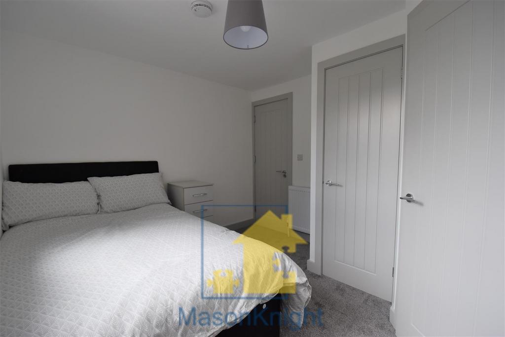 Bedroom 5b - Copy.jpg