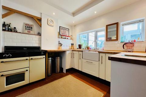 Rose Cottage Charing Hill, Charing, Ashford, TN27 0NF