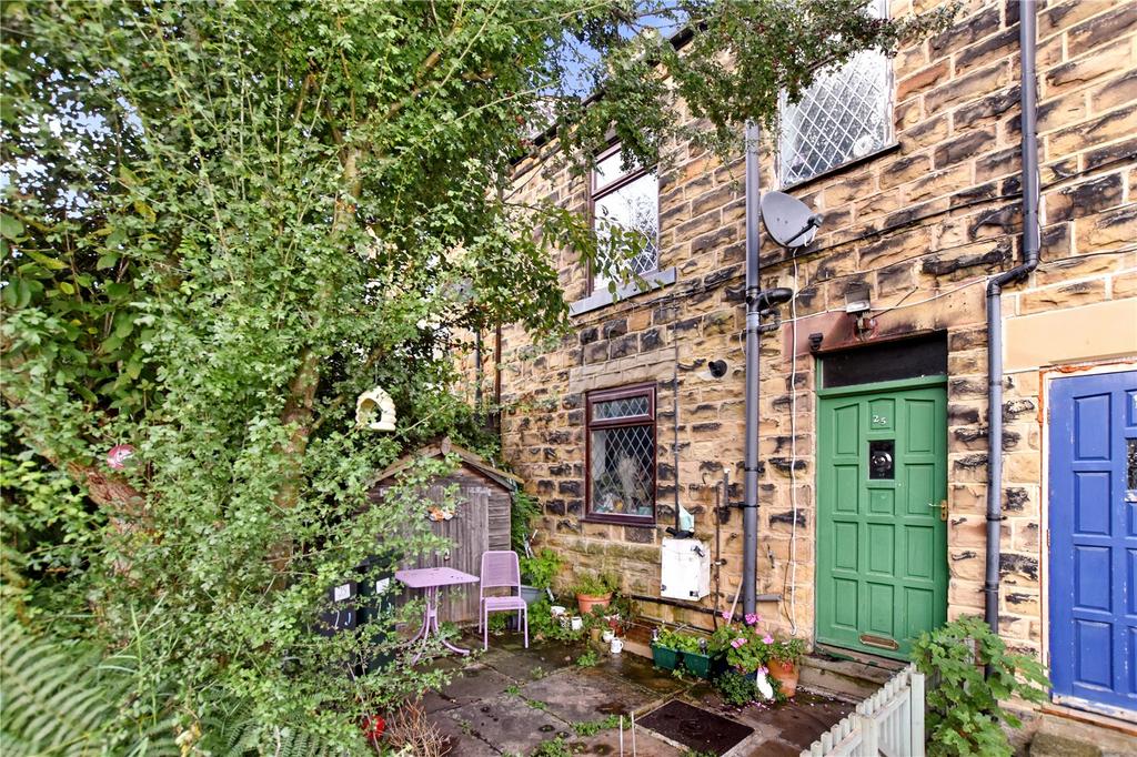 Mill Street, Birstall, Batley, West Yorkshire 1 bed terraced house for