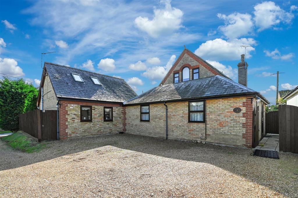 Fordham Road, Freckenham, Bury St. Edmunds 5 bed detached house for sale £700,000