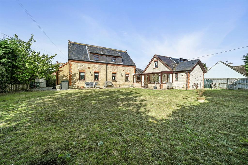Fordham Road, Freckenham, Bury St.... 5 bed detached house for sale £