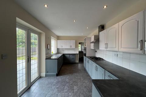 4 bedroom semi-detached house for sale, Brantingham Road, Whalley Range