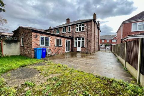 4 bedroom semi-detached house for sale, Brantingham Road, Whalley Range