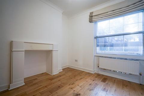 1 bedroom apartment to rent, Mornington Crescent, Camden Town, NW1