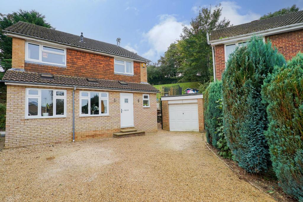Harrow Road, Leighton Buzzard 4 bed detached house for sale £580,000