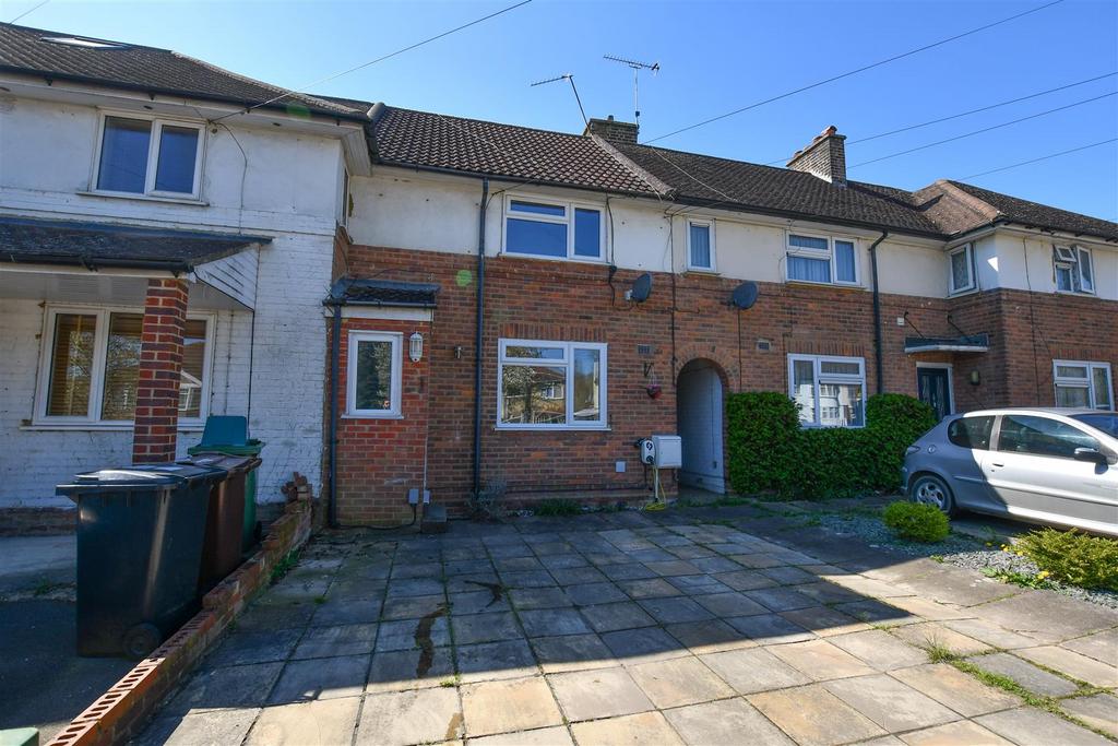 Alexander Road, London Colney, St. Albans 2 bed terraced house for sale