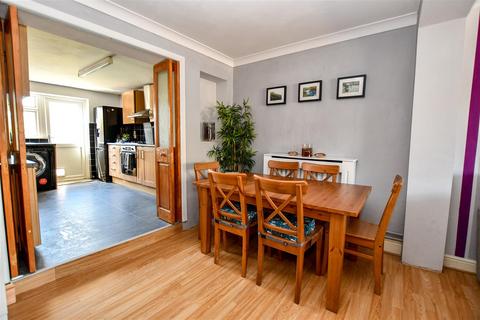 2 bedroom terraced house for sale, Alexander Road, London Colney, St. Albans