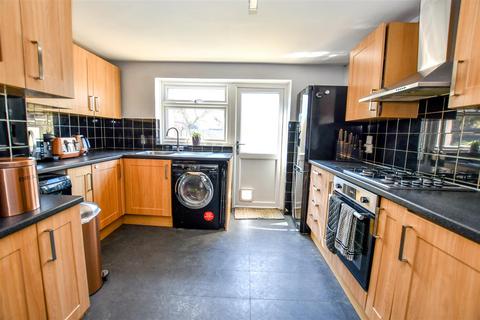 55 Alexander Road, London Colney, St Albans, AL2 1HS