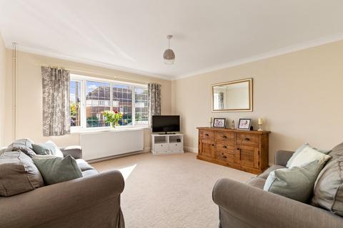101 Surrenden Road, Folkestone, CT19 4AQ