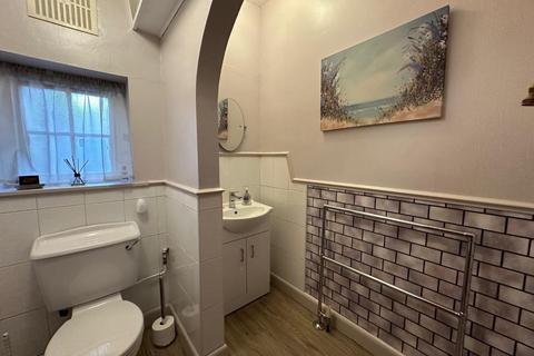 99 Holifast Road, Sutton Coldfield, B72 1AE
