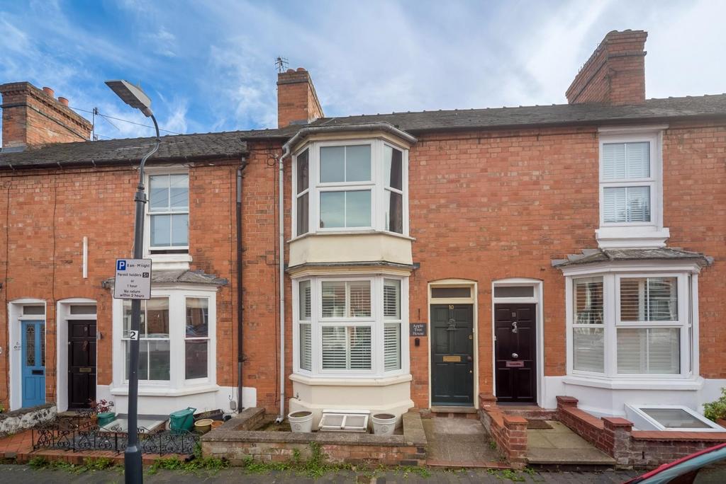 Wellesbourne Grove, StratforduponAvon 2 bed terraced house for sale