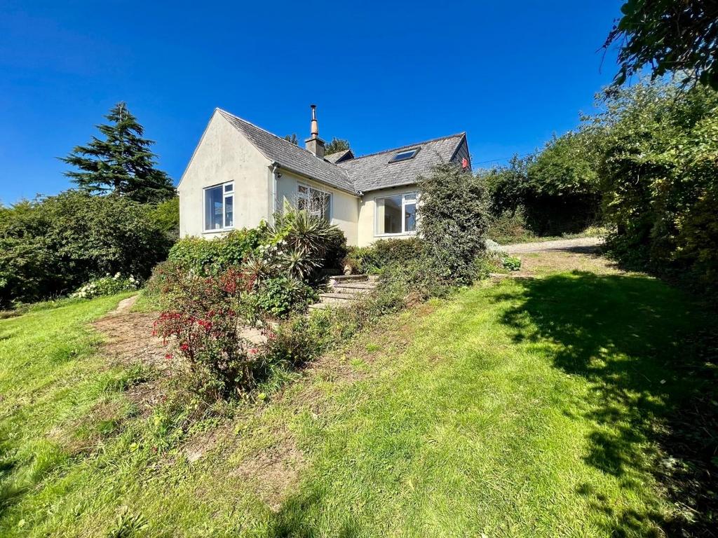 Westend, Cam, GL11 5 bed detached house for sale £599,950