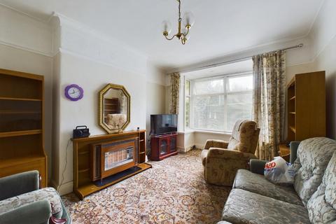 31 Highfield Road, Frizinghall, Bradford, BD9 4HZ