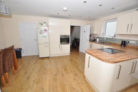 4 bedroom house for sale, Carway, Kidwelly