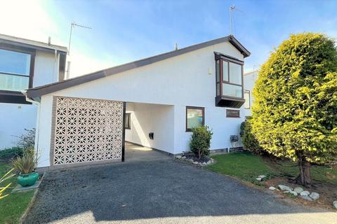 3 bedroom detached bungalow for sale, Deganwy Beach, Deganwy