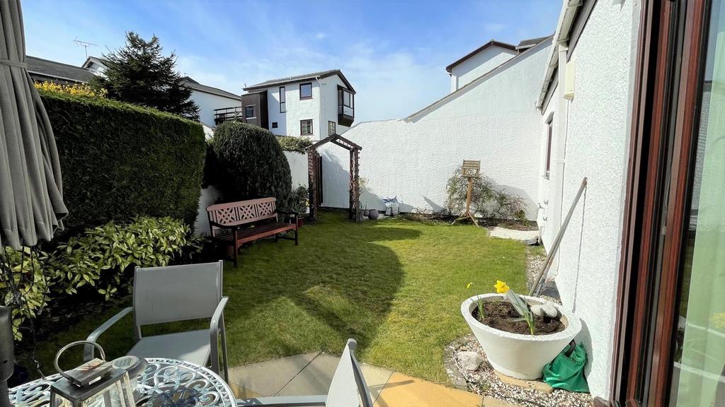 Deganwy Beach, Deganwy 3 bed detached bungalow for sale £267,000