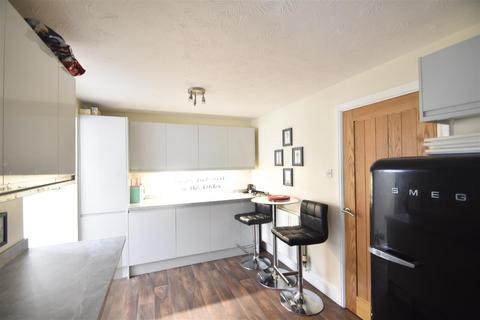 3 bedroom end of terrace house for sale, 42 Latchford Lane, Shrewsbury, SY1 4YG