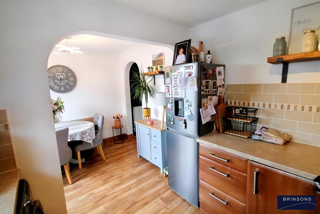Meadow Way, Castle View, Caerphilly 3 bed semidetached house for sale