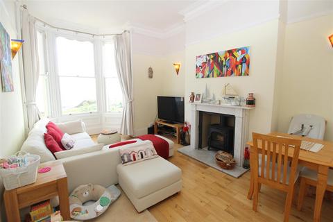 Flat 2, 28 Beverley Terrace, North Shields, NE30 4NU