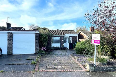 4 bedroom detached bungalow for sale - Kingfisher Court, South Oulton Broad