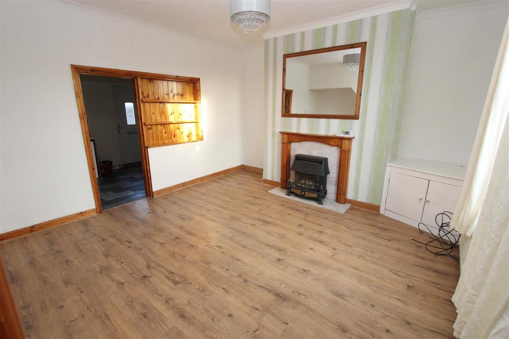 South View, Ushaw Moor 2 bed terraced house £450 pcm (£104 pw)