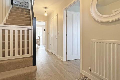 2 Hazel Avenue, Black Notley, Braintree, CM77 8GD