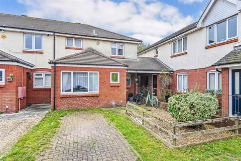 4 bedroom end of terrace house for sale, Waterside Drive, Chichester