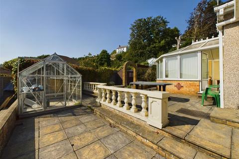10 Isfryn Close, Burry Port, SA16 0BY