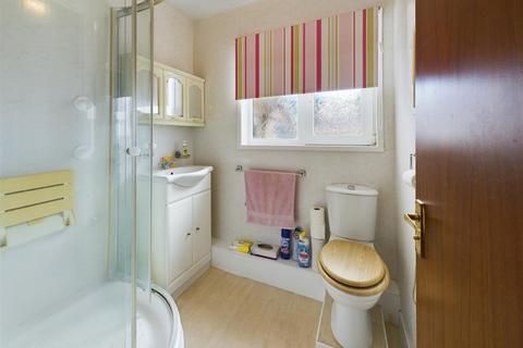 10 Isfryn Close, Burry Port, SA16 0BY