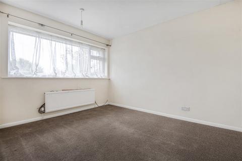 3 Eccles Close, Caversham, Reading, RG4 5BJ