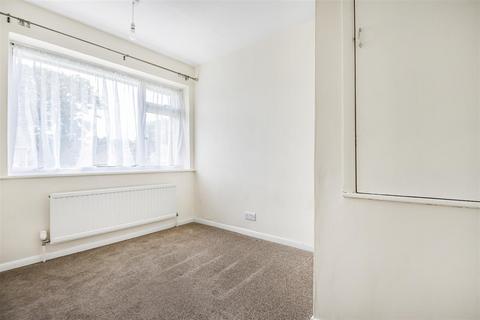 3 Eccles Close, Caversham, Reading, RG4 5BJ