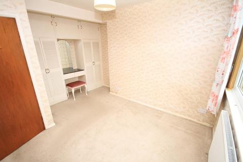 26 Simpson Grove, Bradford, BD10 9SD