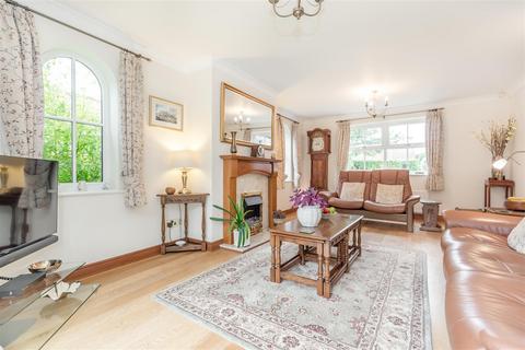 4 bedroom house for sale - Cemetery Road, Thirsk